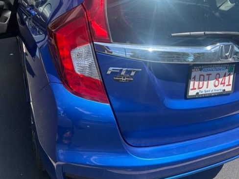 Used 2019 Honda Fit EX image 3