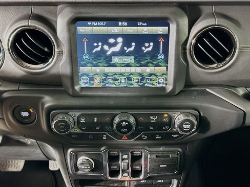 Used 2023 Jeep Wrangler Unlimited Sahara image 24