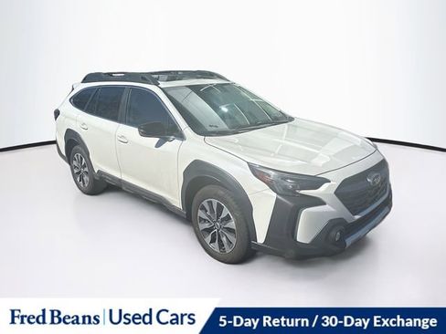 Used 2025 Subaru Outback Limited image 21