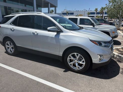 Used 2019 Chevrolet Equinox LT FWD image 9