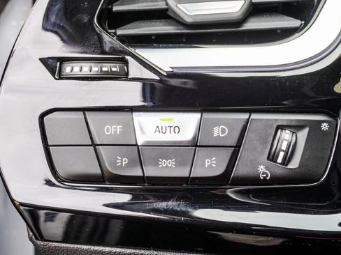 Used 2020 BMW Z4 sDrive30i w/ Executive Package image 30