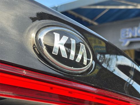 Used 2020 Kia Forte LXS FWD image 14