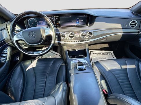 Used 2017 Mercedes-Benz S 550 Sedan image 17