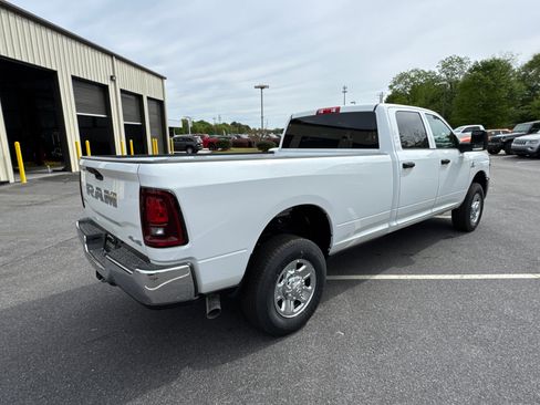 New 2026 RAM 2500 Tradesman AWD/4WD image 5
