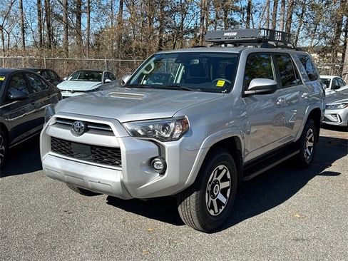 Used 2022 Toyota 4Runner TRD Off-Road image 3