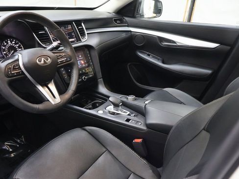 Used 2021 INFINITI QX50 Essential w/ Convenience Package AWD/4WD image 18