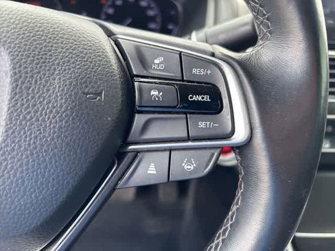 Used 2022 Honda Accord Touring image 12