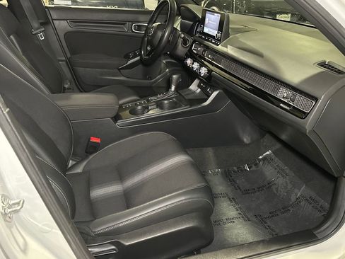 Used 2024 Honda Civic Sport image 9