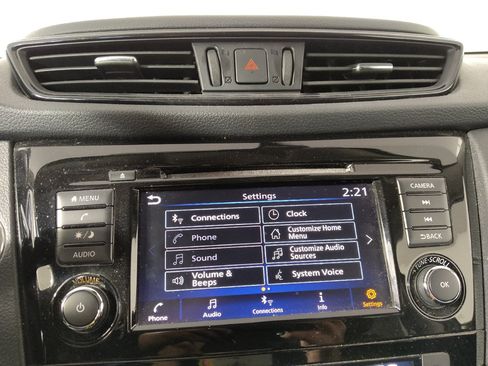 Used 2020 Nissan Rogue SV AWD/4WD image 25