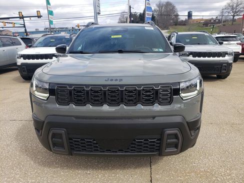 New 2026 Jeep Cherokee Laredo image 9