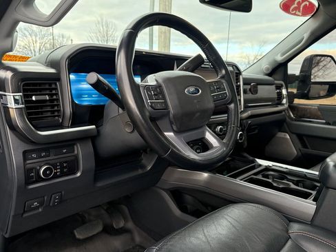 Used 2023 Ford F350 Lariat w/ Lariat Ultimate Package image 17