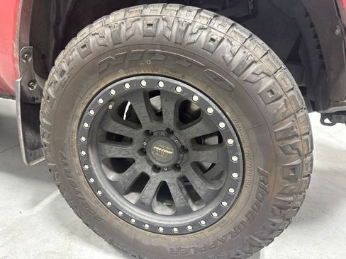 Used 2019 Toyota Tacoma SR5 RWD image 4
