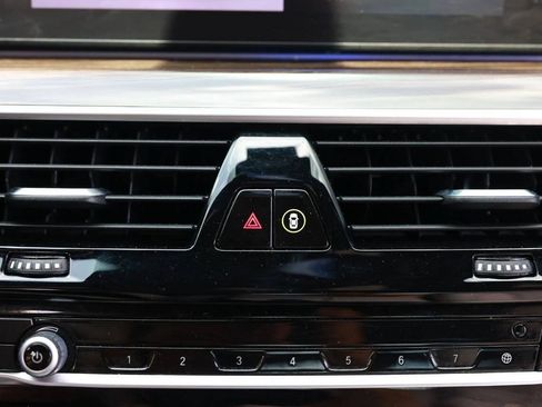 Used 2020 BMW 540i w/ M Sport Package RWD image 32