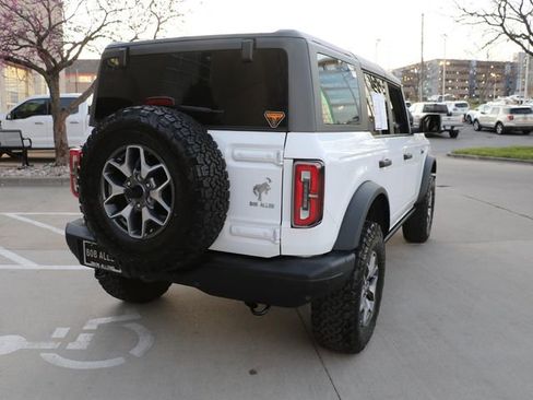 Used 2023 Ford Bronco Badlands AWD/4WD image 5