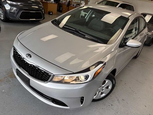 Used 2018 Kia Forte LX FWD image 8
