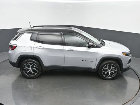Used 2024 Jeep Compass Limited AWD/4WD image 45