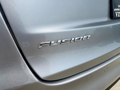 Used 2020 Ford Fusion SE FWD image 10