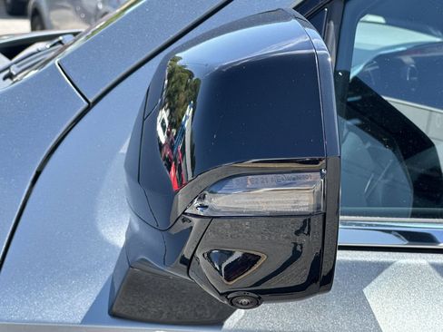 New 2025 Chevrolet Suburban Premier image 37