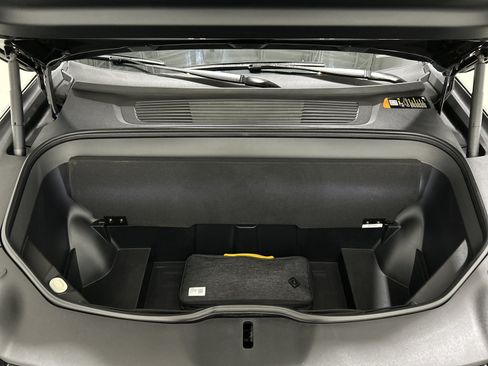 Used 2024 Rivian R1T Adventure AWD/4WD image 14