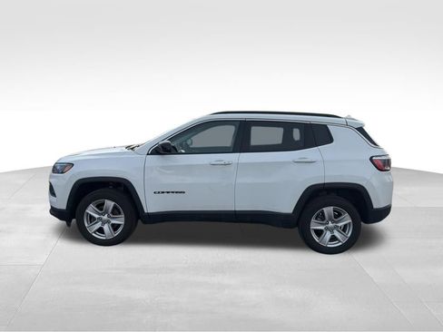 Used 2022 Jeep Compass Latitude image 5