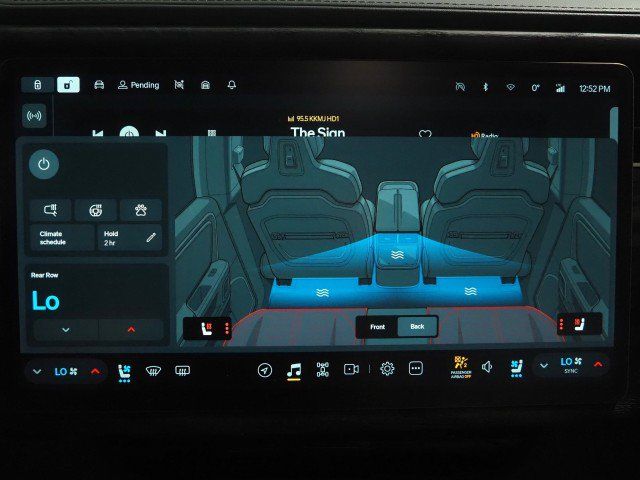 Used 2022 Rivian R1T AWD Adventure Quad image 48