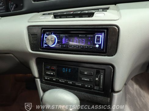 Used 1993 Lincoln Mark VIII image 38