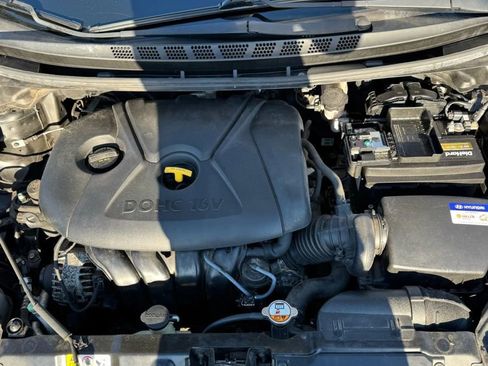 Used 2013 Hyundai Elantra GLS image 22