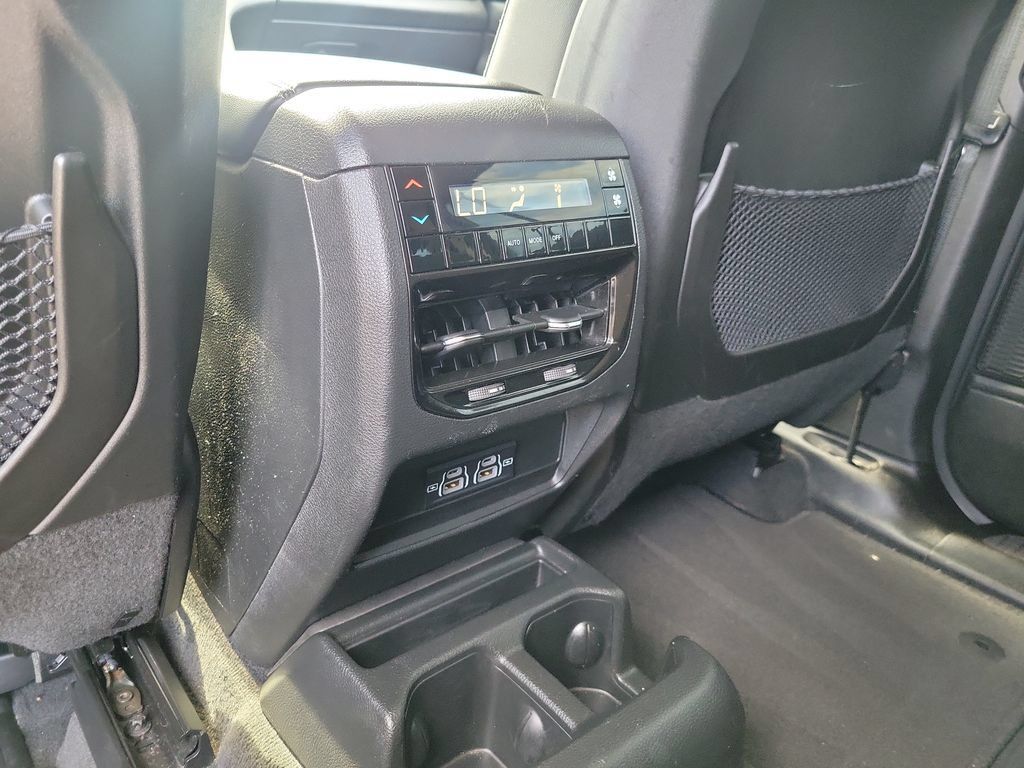 Used 2023 Jeep Grand Cherokee L Laredo AWD/4WD image 12