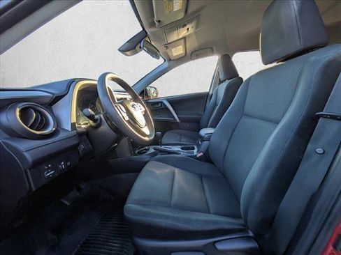 Used 2017 Toyota RAV4 LE image 17
