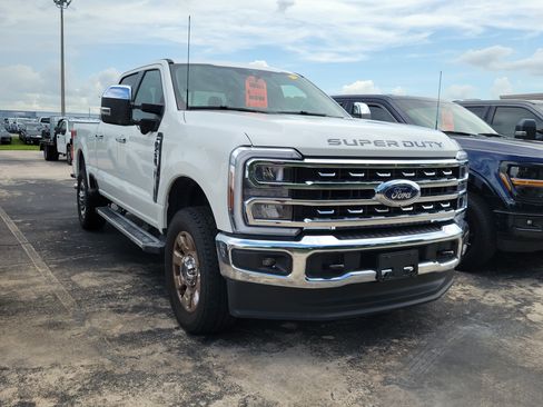 Used 2026 Ford F250 Lariat w/ Chrome Package AWD/4WD image 6