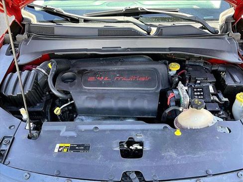 Used 2018 Jeep Compass Latitude w/ Popular Equipment Group image 11