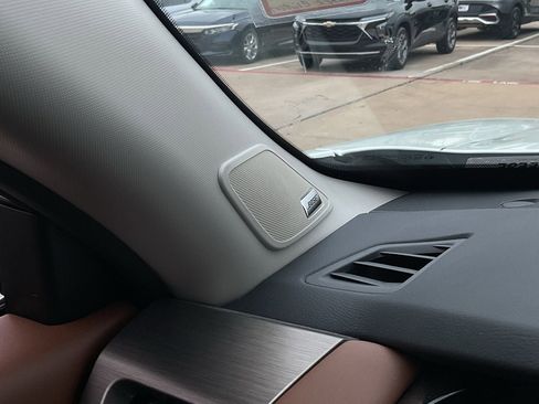 Used 2024 Nissan Pathfinder Platinum w/ Cargo Package AWD/4WD image 40