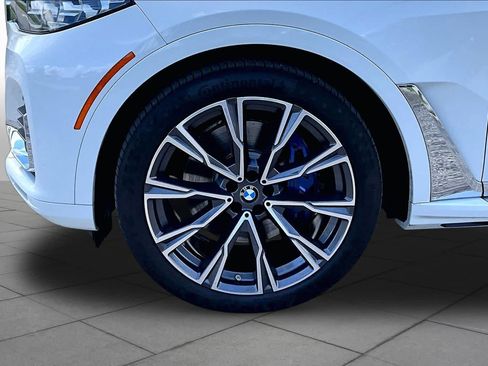 Used 2021 BMW X7 xDrive40i w/ Executive Package 2 AWD/4WD image 11