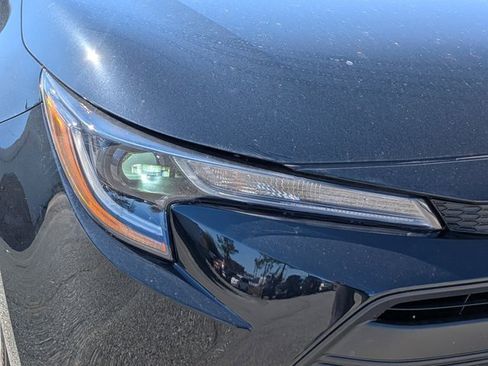 Used 2025 Toyota Corolla LE image 9