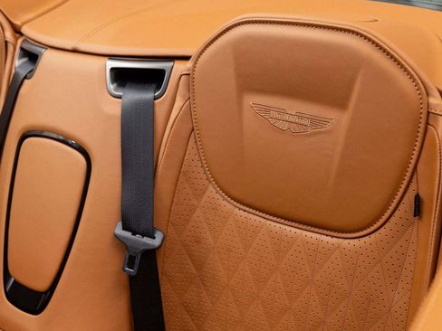 Used 2026 Aston Martin DB12 Convertible image 41