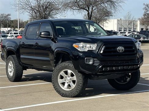 Used 2020 Toyota Tacoma SR image 2