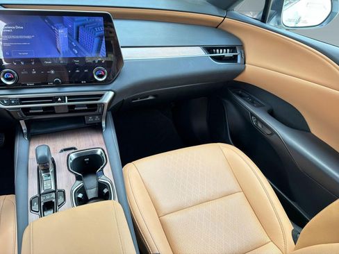 Used 2024 Lexus RX 350 Premium Plus w/ Convenience Package image 29