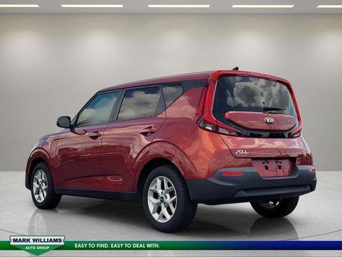 Used 2021 Kia Soul S FWD image 6