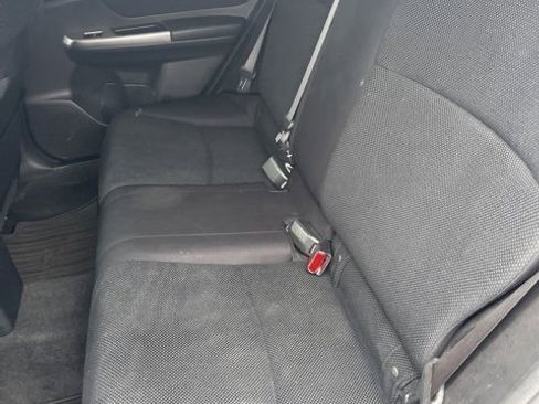 Used 2016 Subaru Impreza 2.0i Premium image 9