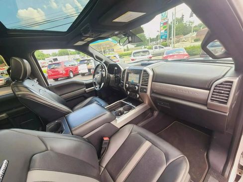 Used 2019 Ford F250 Platinum w/ Platinum Ultimate Package AWD/4WD image 32