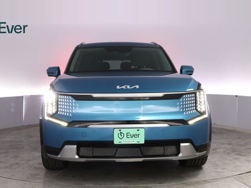 Used 2024 Kia EV9 Land AWD/4WD image 12
