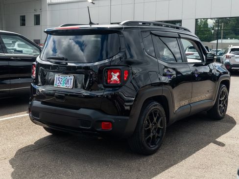 Used 2019 Jeep Renegade Altitude w/ Quick Order Package 2XM FWD image 6