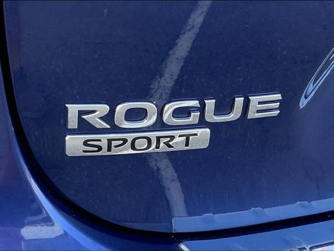 Used 2022 Nissan Rogue Sport SV FWD image 30