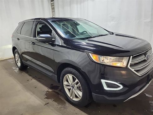 Used 2017 Ford Edge SEL w/ Equipment Group 201A AWD/4WD image 3
