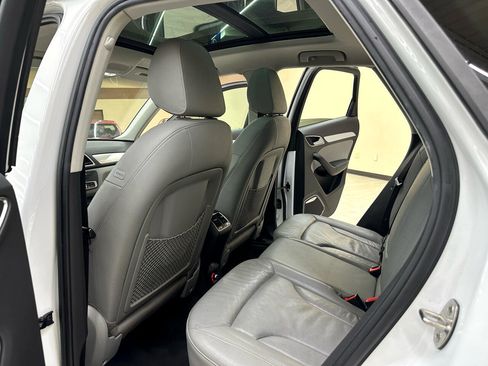 Used 2016 Audi Q3 2.0T Prestige w/ Prestige Package image 36