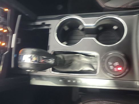 Used 2018 Ford Explorer XLT w/ Equipment Group 202A AWD/4WD image 35