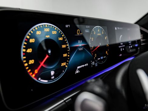 Used 2022 Mercedes-Benz GLS 63 AMG 4MATIC w/ Warmth & Comfort Package image 32