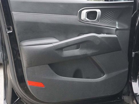 Used 2022 Kia Sorento S FWD image 23