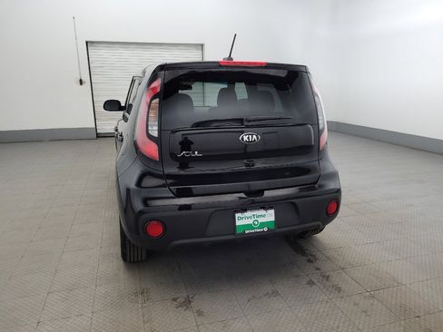 Used 2017 Kia Soul w/ Convenience Package image 6