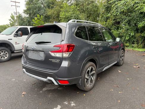 Used 2023 Subaru Forester Touring AWD/4WD image 5